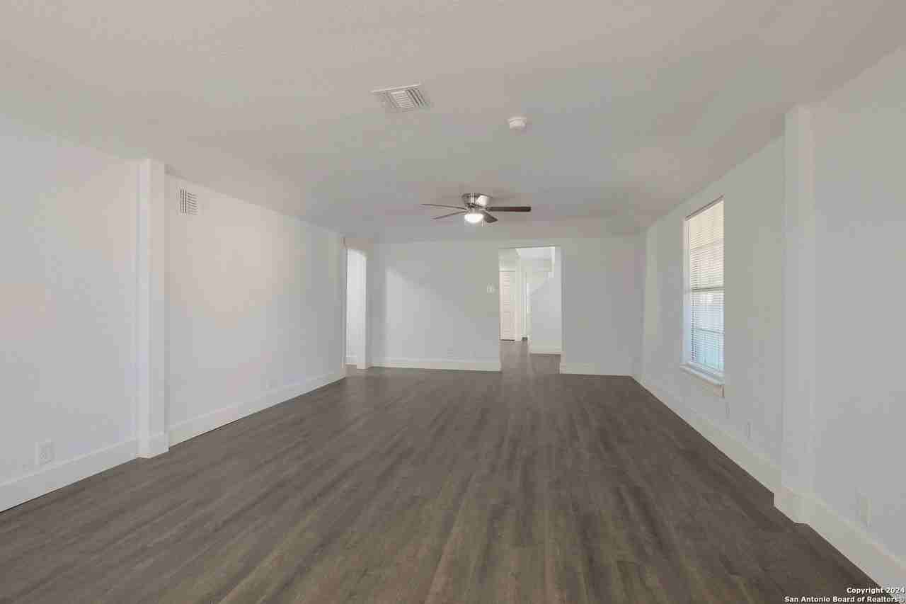 234 Spaatz St - Photo 6 of 28