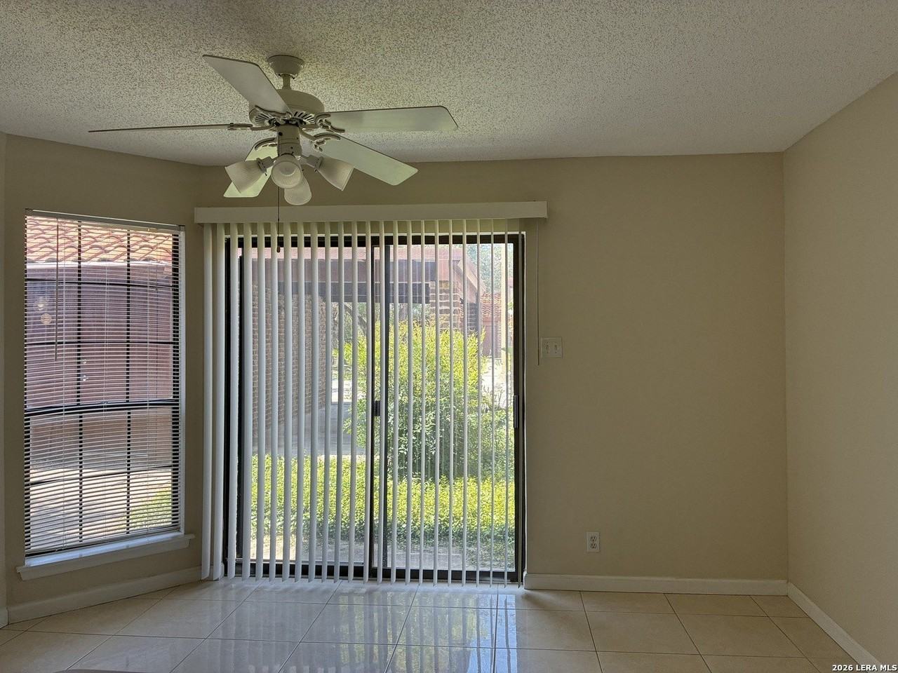 150 Caleta Bch - Photo 4 of 21