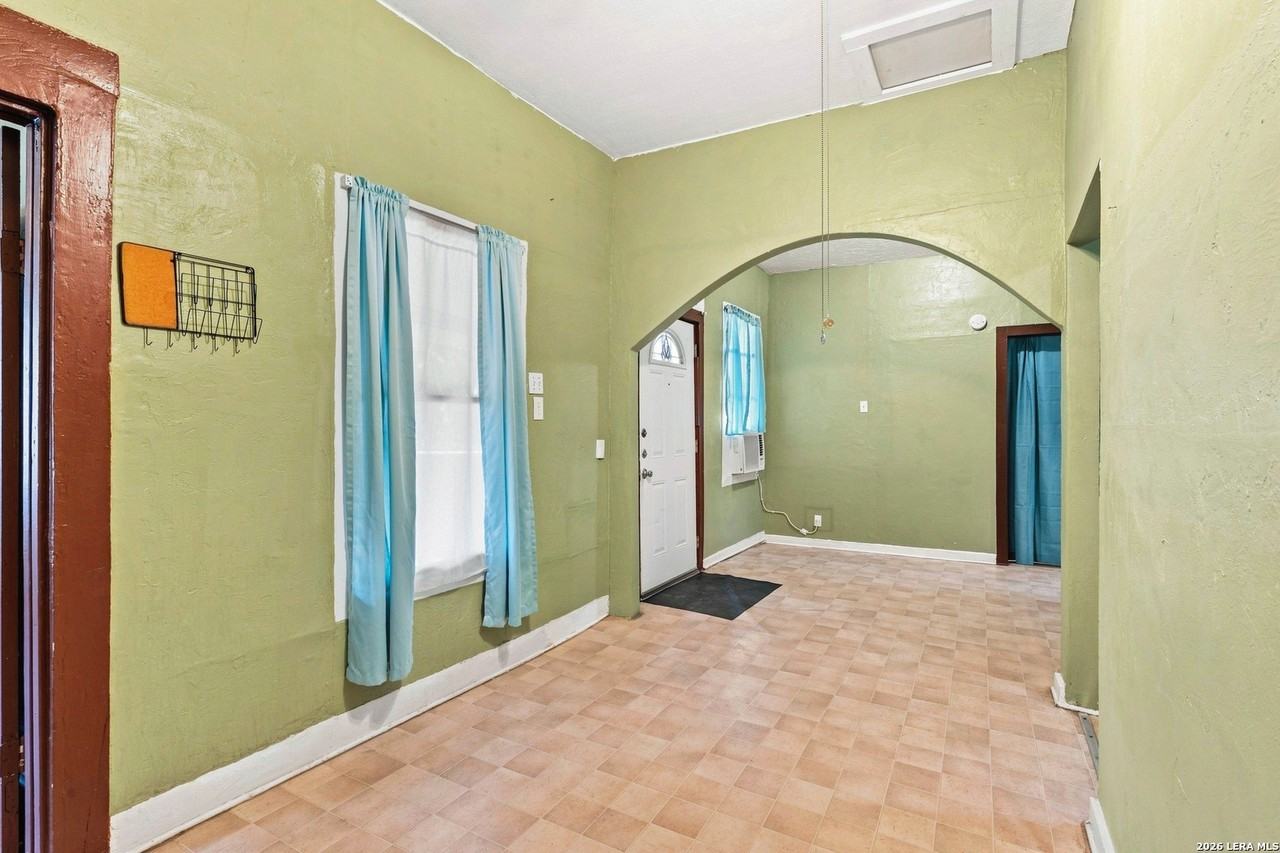 944 Briscoe Aly - Photo 6 of 20