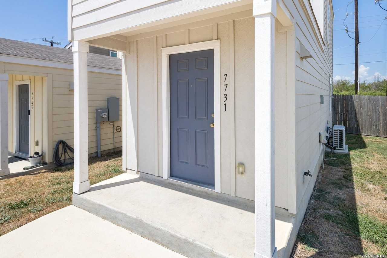 7731 Elm Bnd - Photo 2 of 20