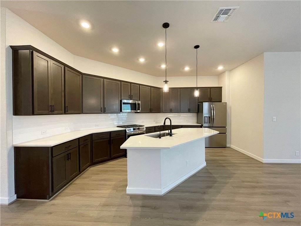 128 Radnor Rd - Photo 4 of 22