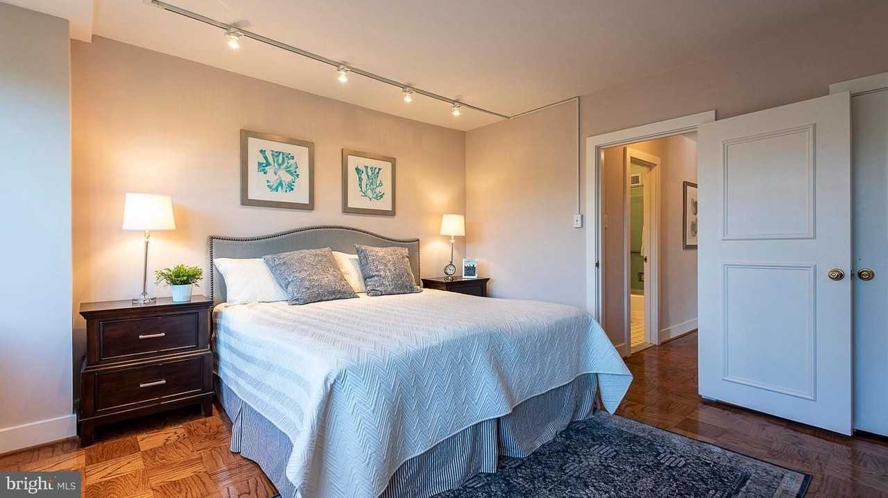 4101 Cathedral Ave Nw #907 - Photo 7 of 14