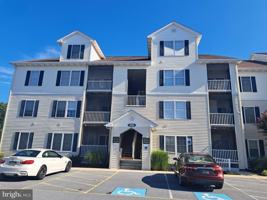 featured image of 4100 Sand Piper Dr #4104