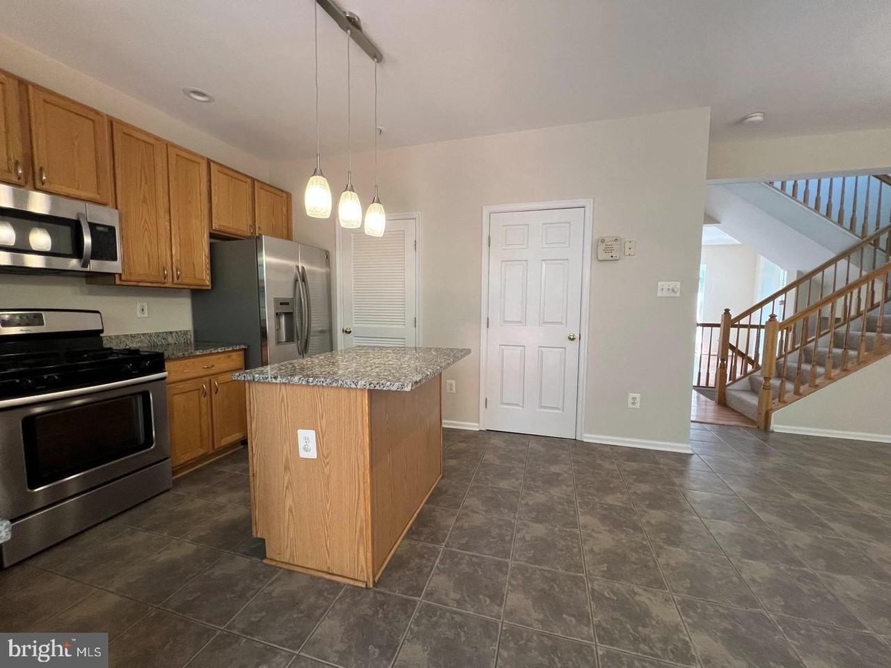 5114 Gold Hill Rd - Photo 7 of 29
