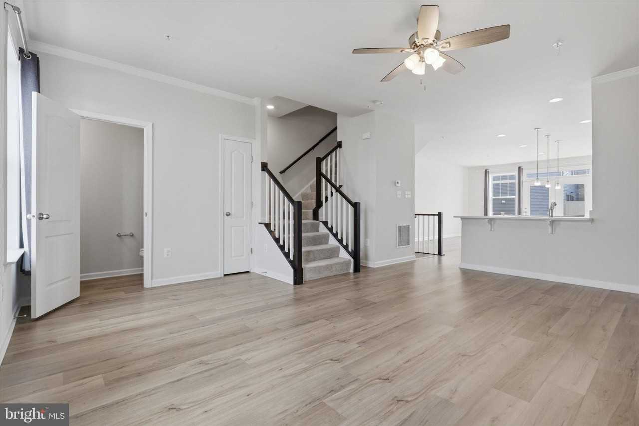 5818 Imperial Dr - Photo 3 of 24