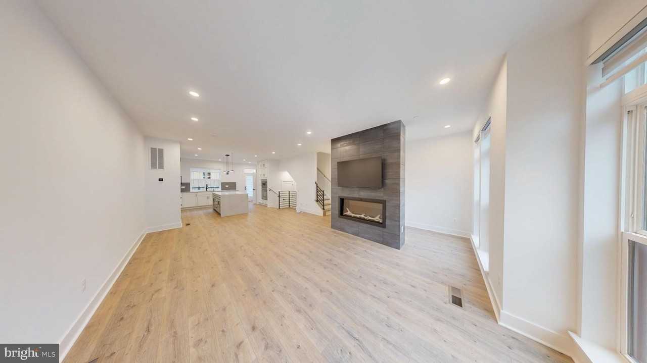5617 VERMILLION Circle - Photo 5 of 24