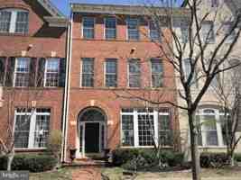featured image of 1115 Crestfield Dr