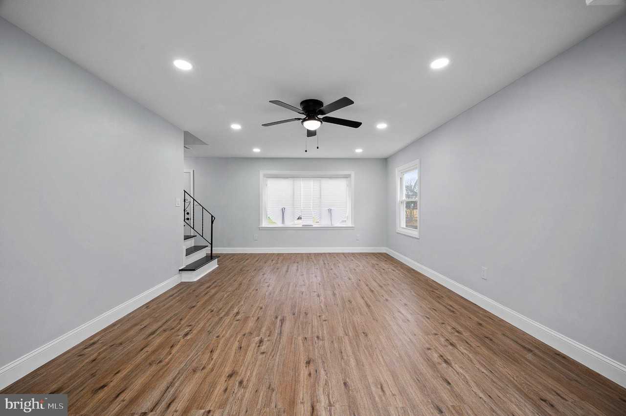 16 Barrington Ln - Photo 5 of 36