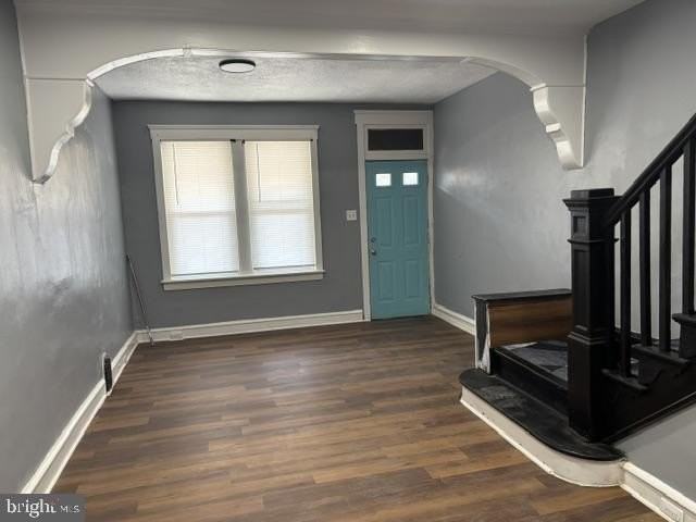 1279 Everett St - Photo 5 of 26