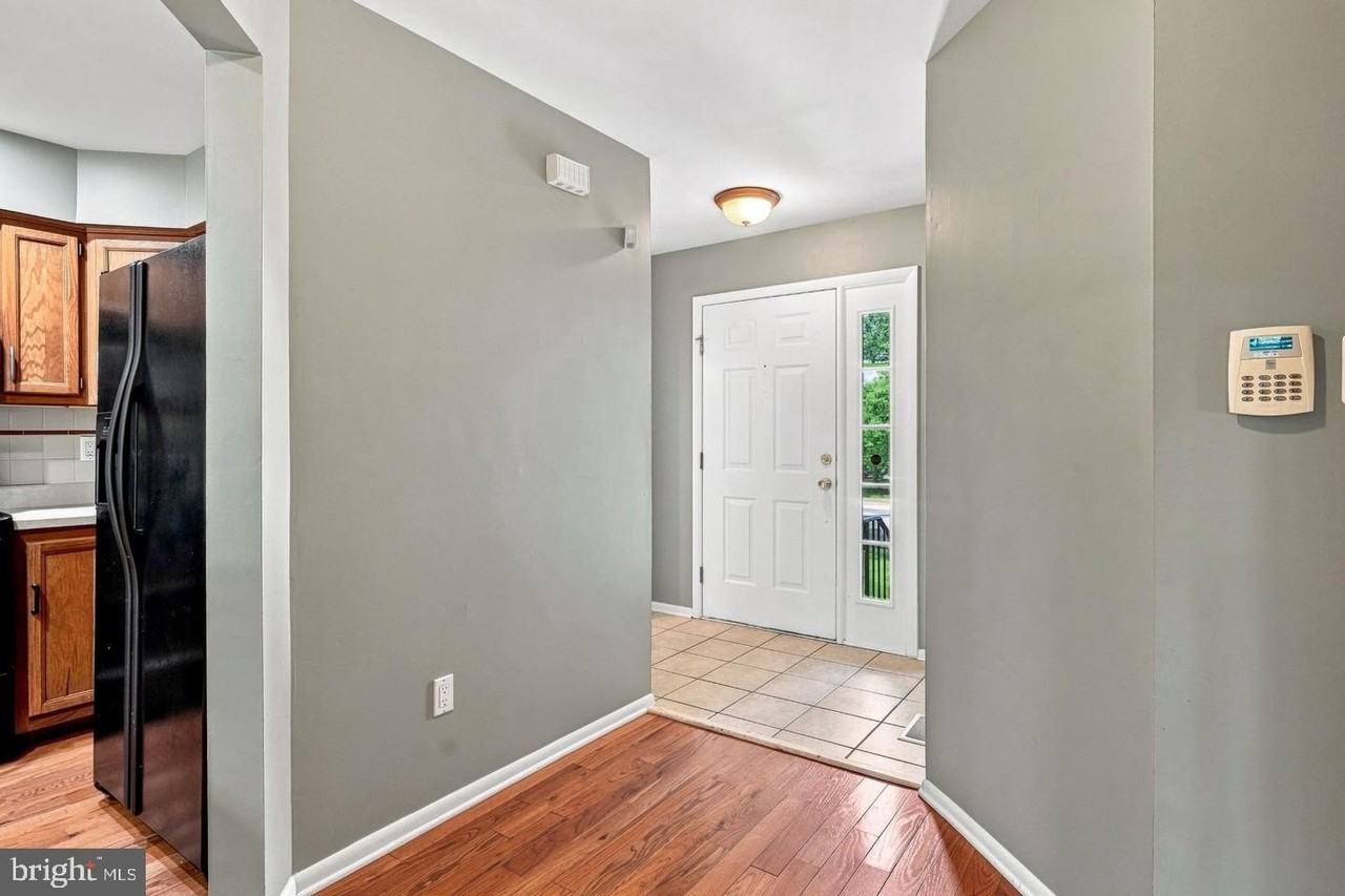 40 Woodstream Ct - Photo 5 of 42