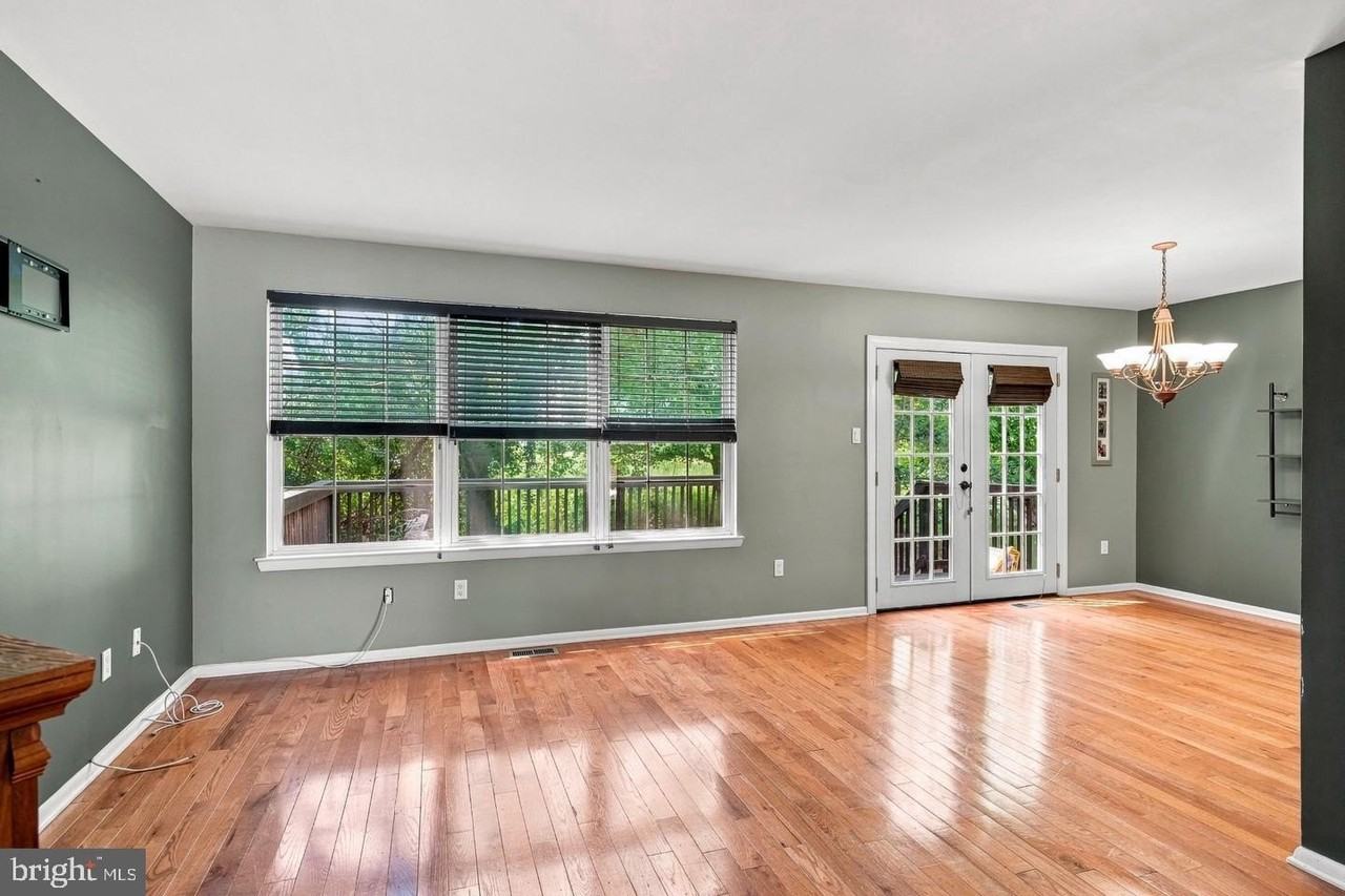 40 Woodstream Ct - Photo 7 of 42