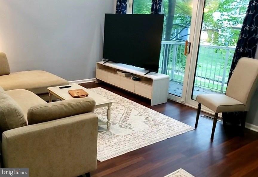 6 Halstead Pl - Photo 2 of 23
