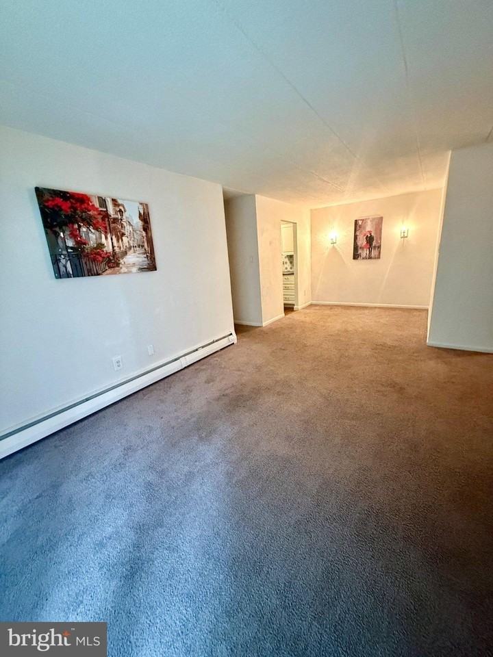 21 Dougherty Blvd #V3 - Photo 6 of 24