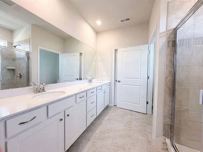 192 Abersham Drive #B - Photo 5 of 10