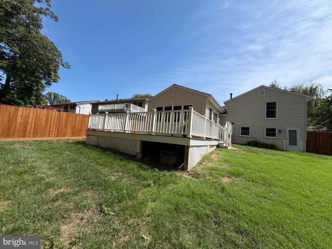 7606 Fallswood Way - Photo 5 of 31