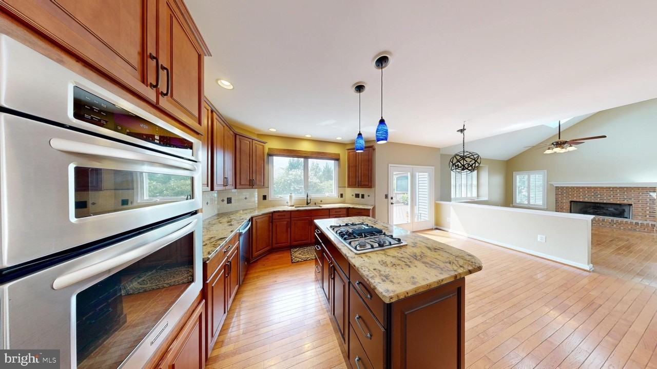 43799 Abbott Pl - Photo 4 of 39