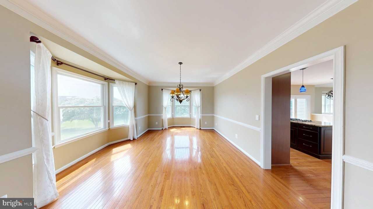 43799 Abbott Pl - Photo 6 of 39