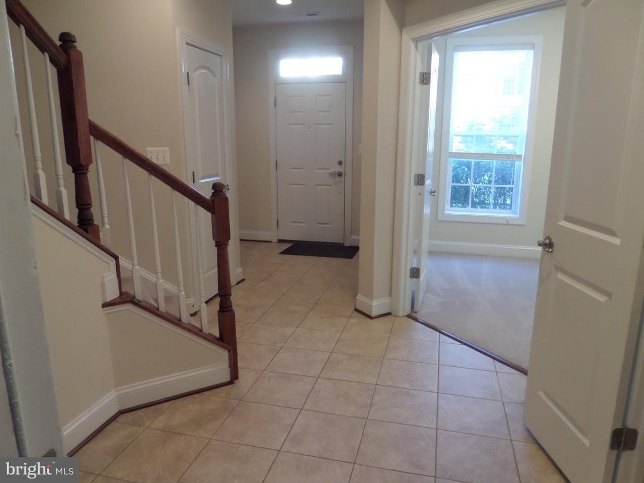 15998 Greymill Manor Dr - Photo 3 of 50