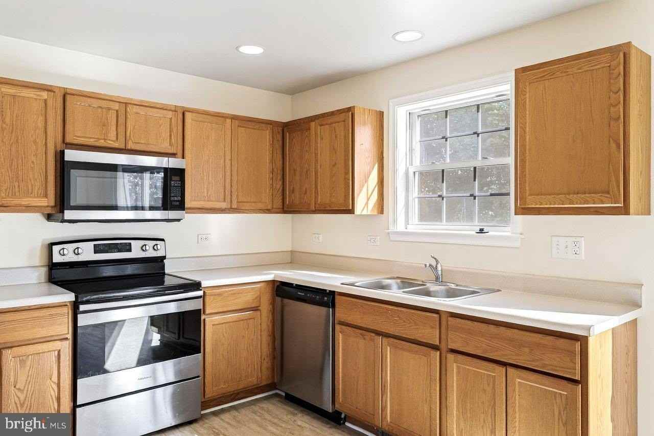 514 Hotchkiss Dr - Photo 7 of 28