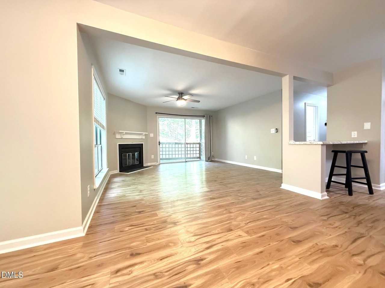 4120 Sedgewood Dr #106 - Photo 4 of 30