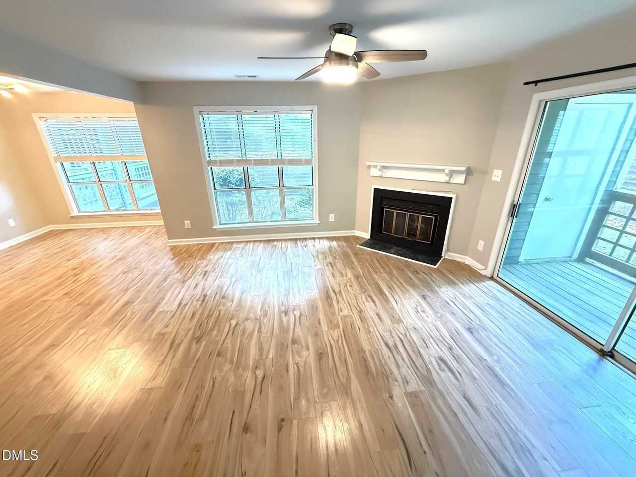 4120 Sedgewood Dr #106 - Photo 5 of 30