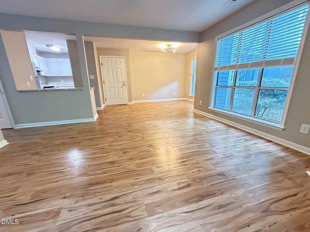4120 Sedgewood Dr #106 - Photo 6 of 30