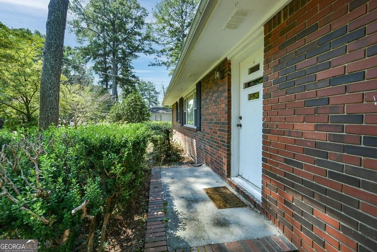 900 Oriole Ln Se - Photo 5 of 32