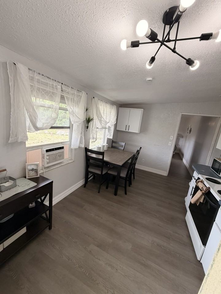 414 Cortez Drive - Photo 7 of 13