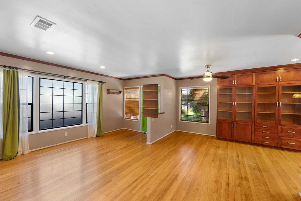 4329 Neosho Ave #1 - Photo 4 of 28