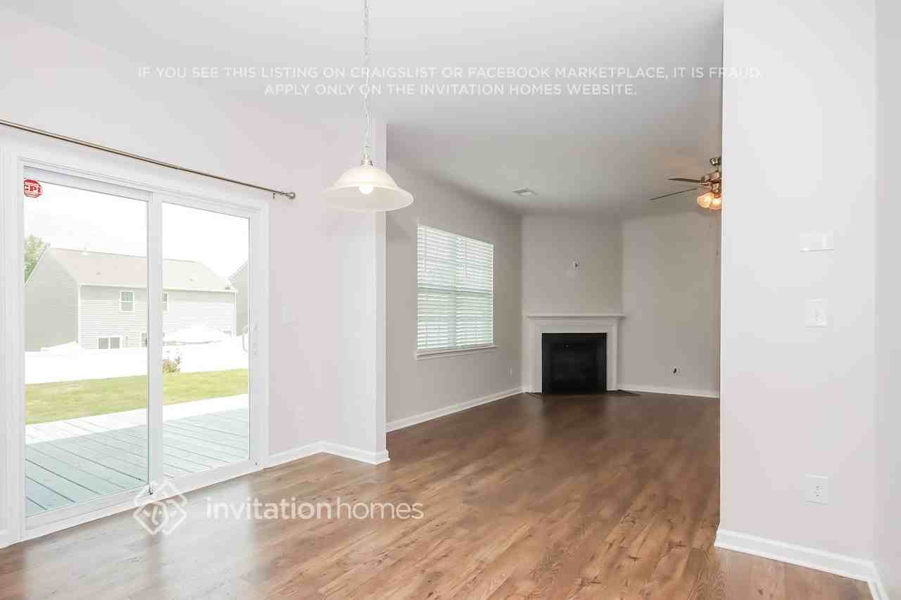 144 N Cromwell Dr - Photo 5 of 16