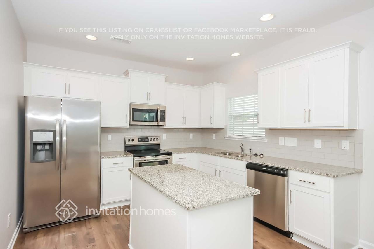 144 N Cromwell Dr - Photo 6 of 16