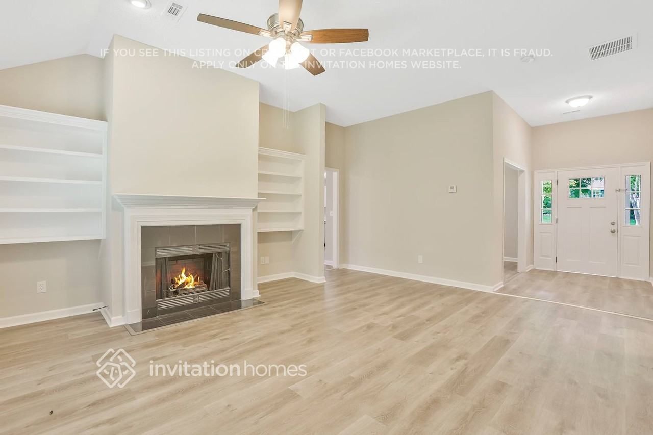 97 Maygold St - Photo 5 of 26