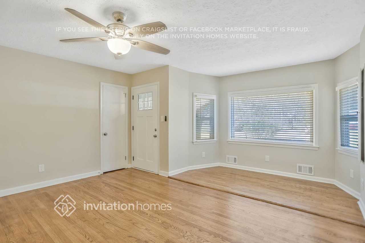 8510 Dawn Ave - Photo 4 of 27