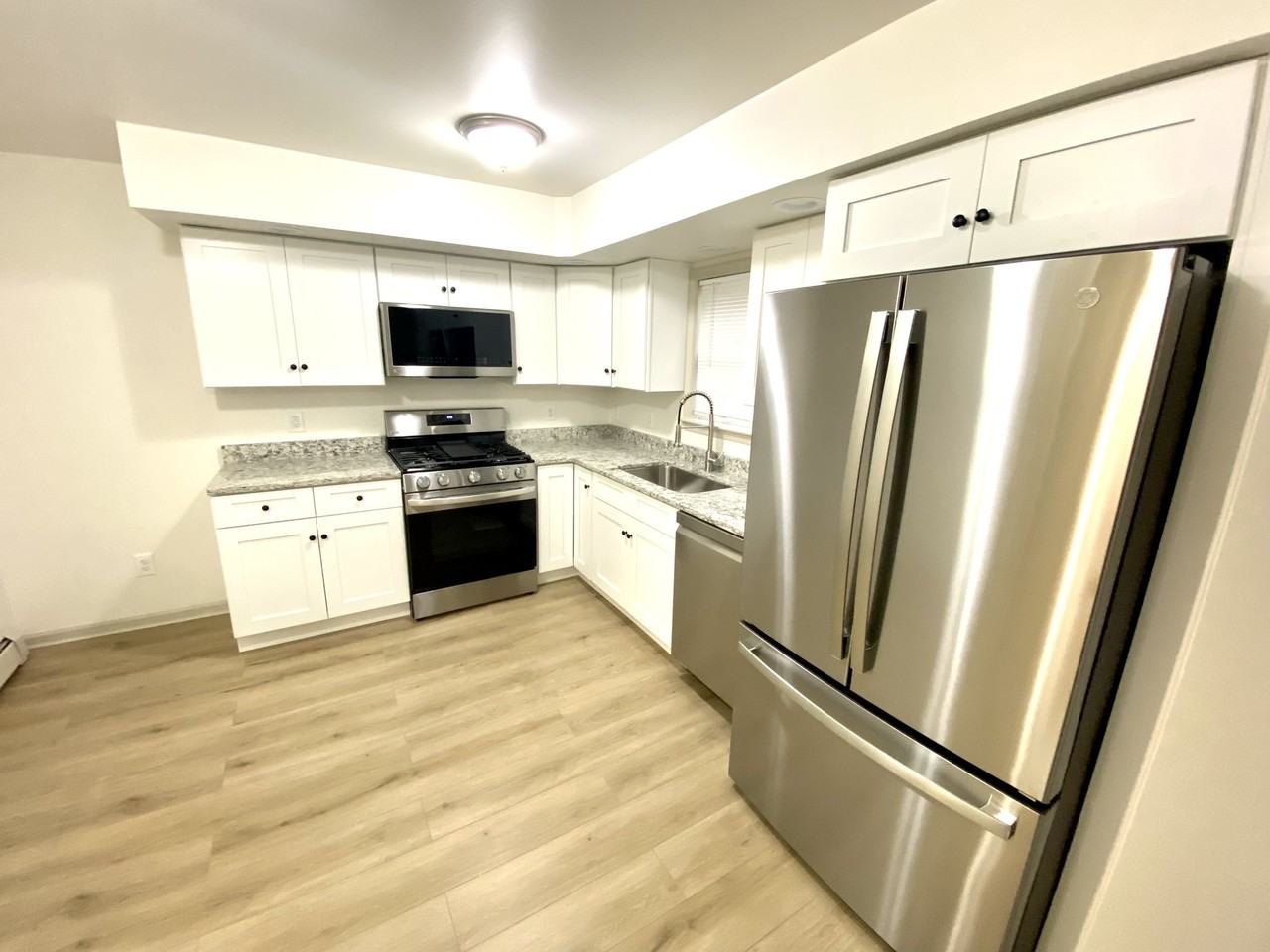 2593 Washington St - Photo 3 of 23