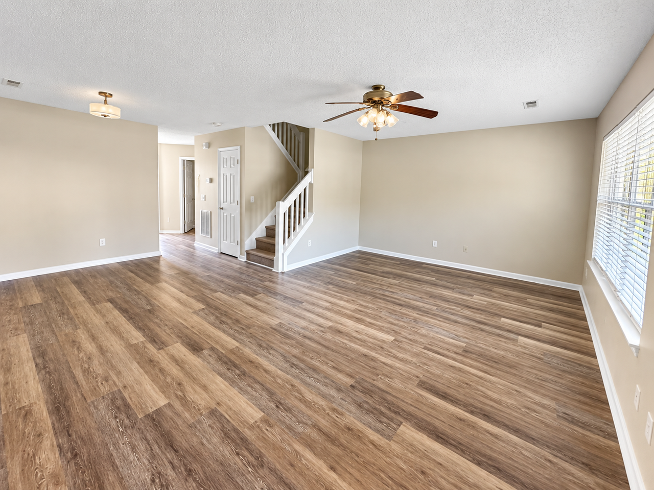 3103 Brockhampton Ct #1 - Photo 6 of 30