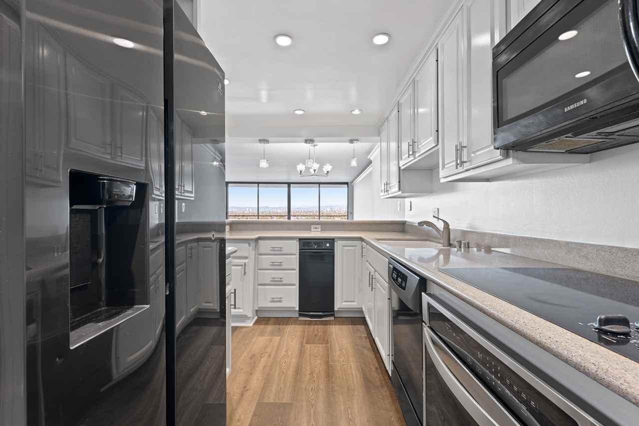 4316 Marina City Dr #531 - Photo 6 of 27