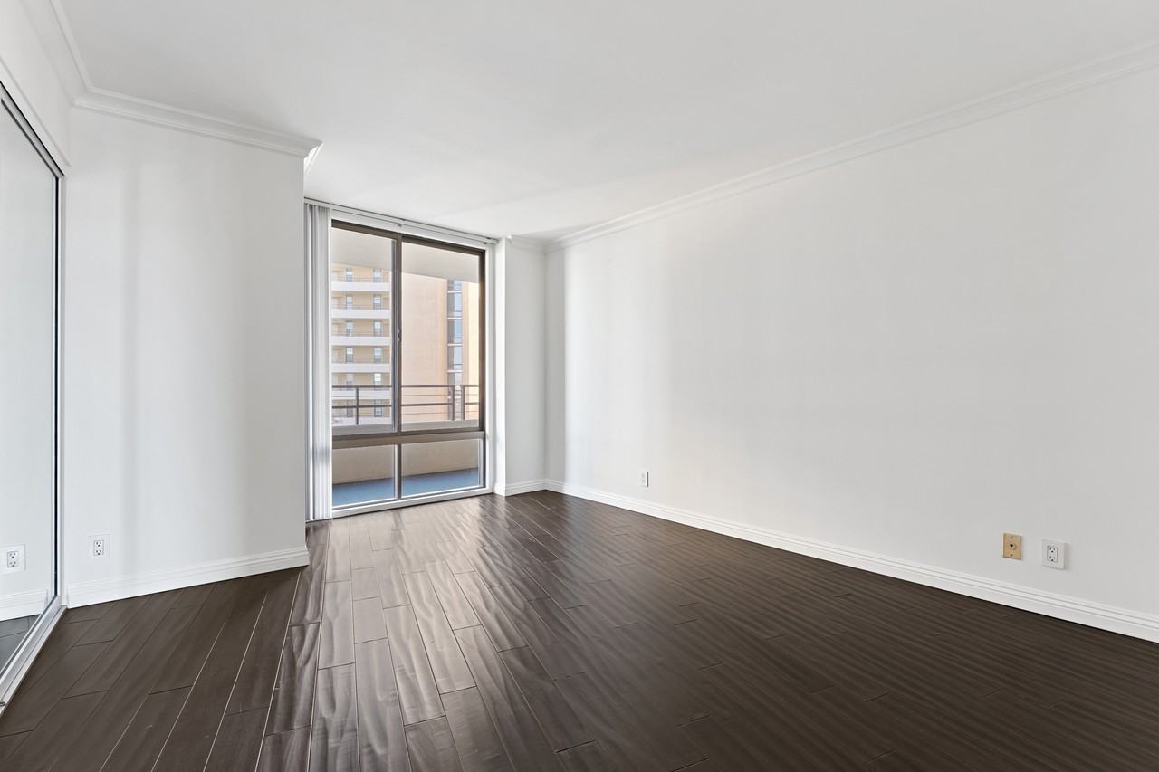 4316 Marina City Dr #531 - Photo 7 of 27