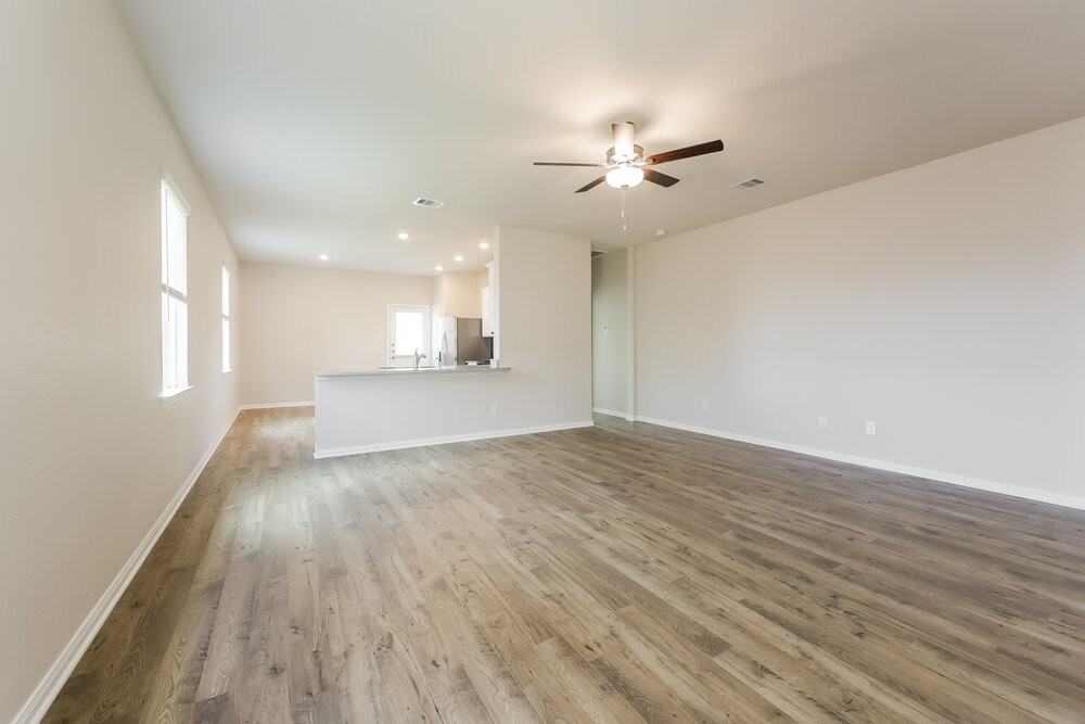 15554 Caramel Springs Dr - Photo 3 of 16