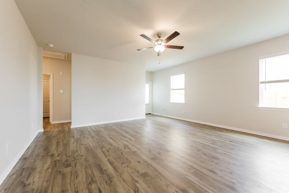15554 Caramel Springs Dr - Photo 5 of 16
