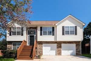 featured image of 430 Summer Hill Cir