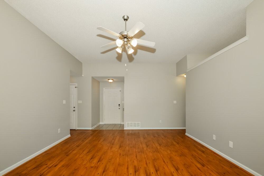 7076 Maple Grove Rd - Photo 6 of 16