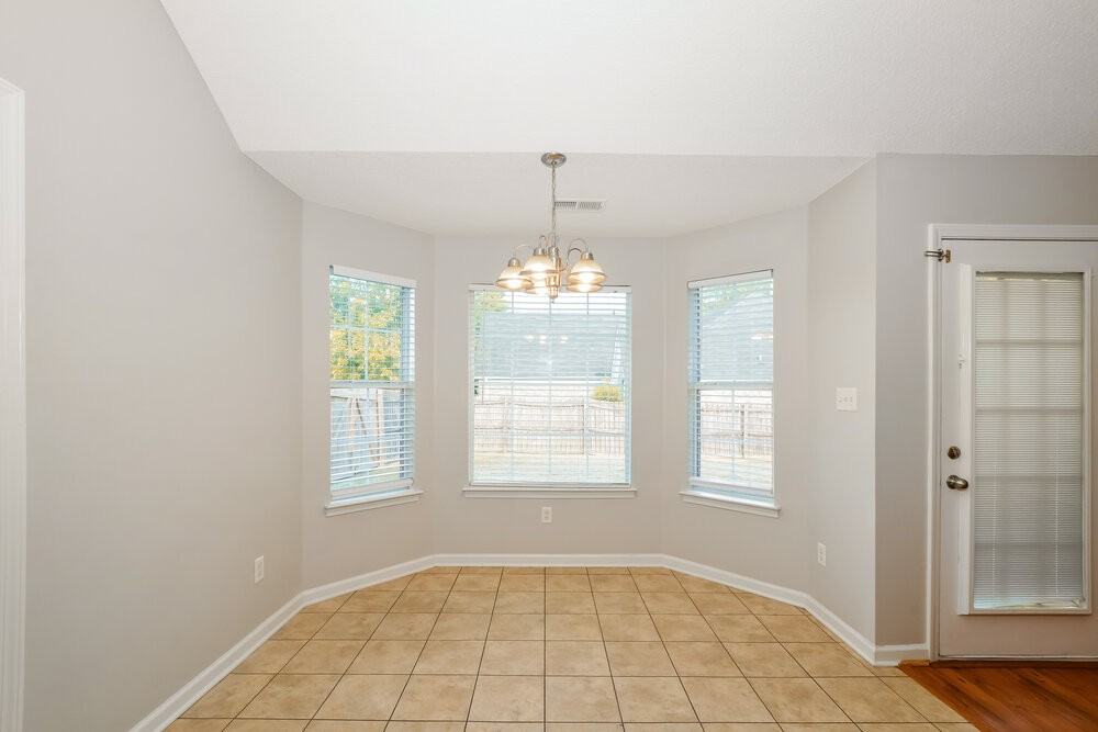 7076 Maple Grove Rd - Photo 7 of 16