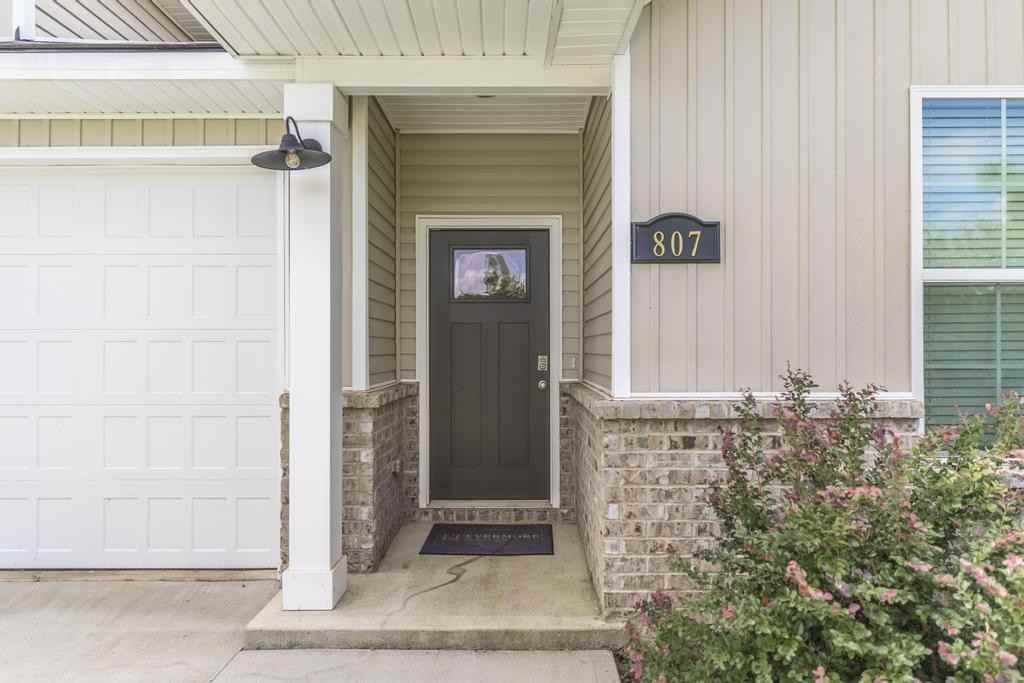 807 Ivy Glen Dr #1 - Photo 6 of 31