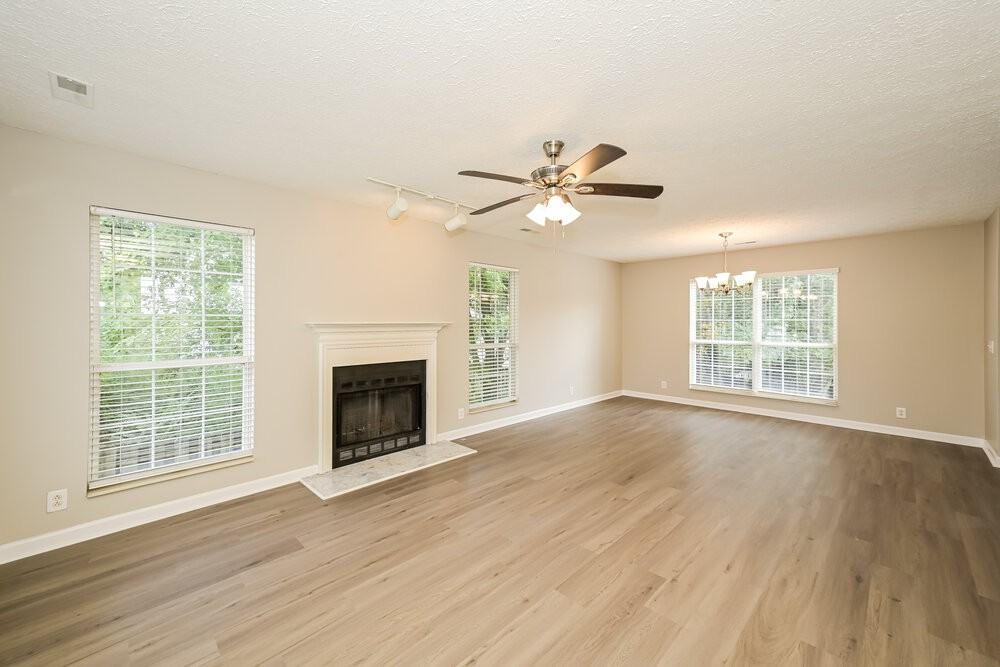 3505 Glenfalls Dr - Photo 4 of 17