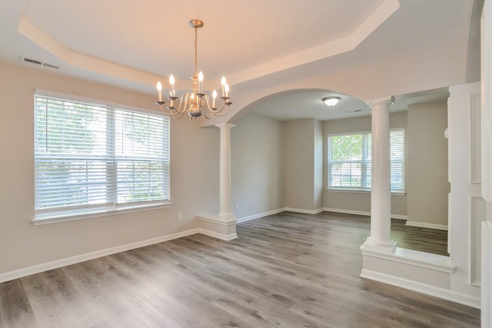 1119 Homestead Glen Blvd - Photo 5 of 17
