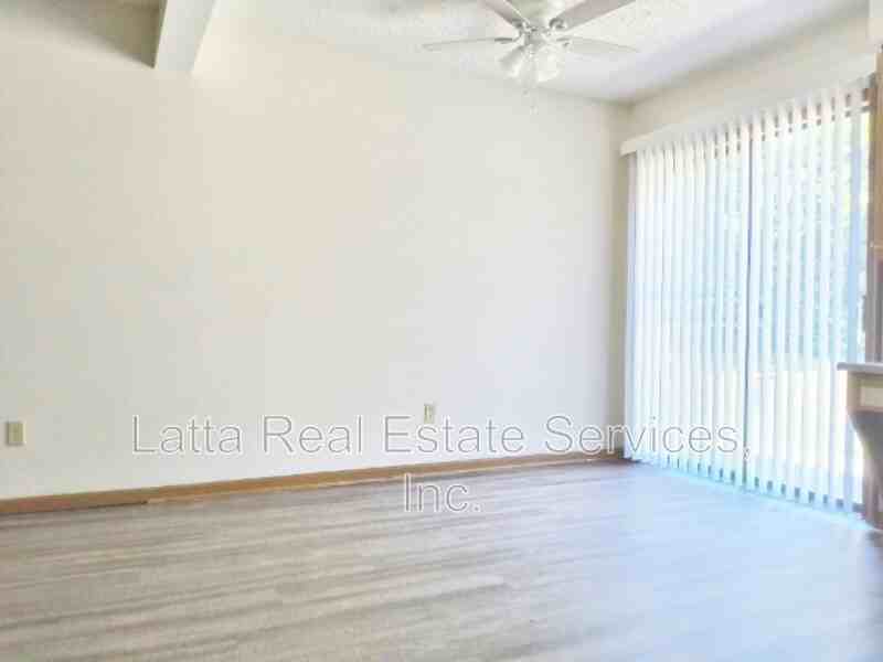 2115 Highridge Dr #B - Photo 6 of 14