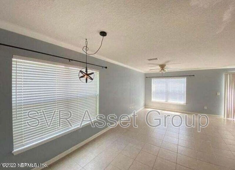 1500 Calming Water Dr #4401 - Photo 4 of 15