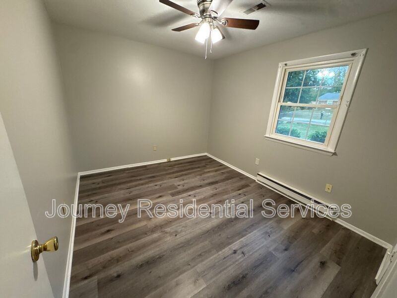 1602 Ballymena Dr - Photo 7 of 12