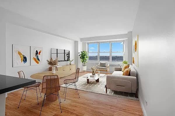 10th Avenue #15D - Photo 3 of 5