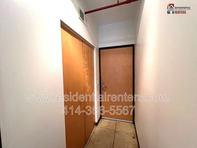 904 E Pearson St #315 - Photo 7 of 14